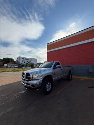 DODGE RAM 5.9 2500 SLT 4X4 CS I6 24V TURBO DIESEL 2P AUTOMÁTICO DODGE RAM 5.9 2500 SLT 4X4 CS I6 24V TURBO DIESEL 2P AUTOMÁTICO